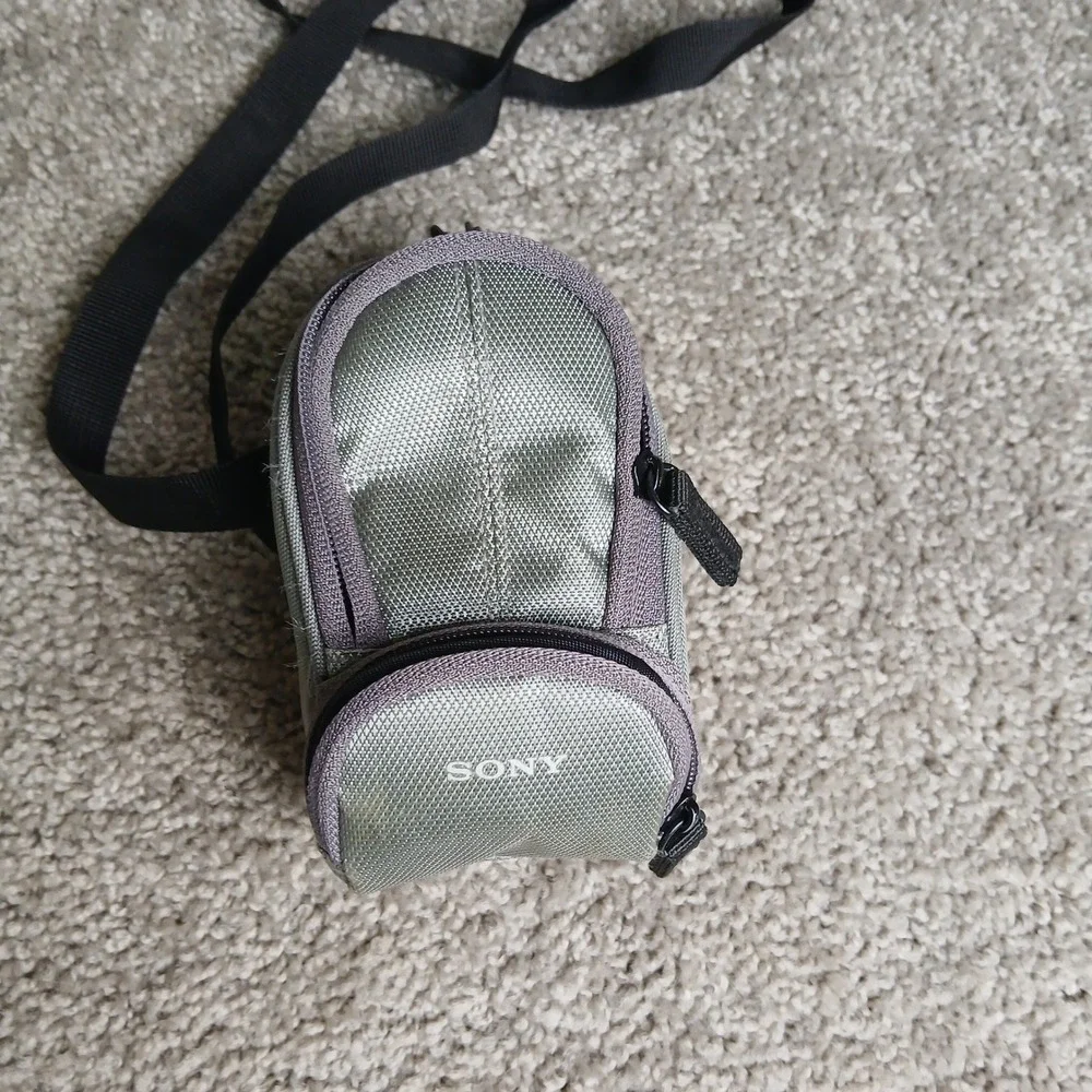 Sony Cyber-shot Compact Digital Camera Case Gray Padded Pouch Strap